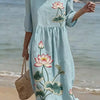 Vestido informal de mujer con estampado floral.
